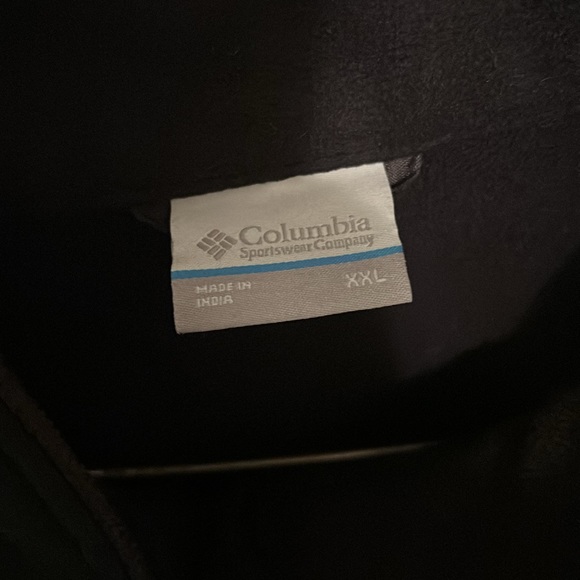 Black Men’s Columbia Jacket - Picture 4 of 6